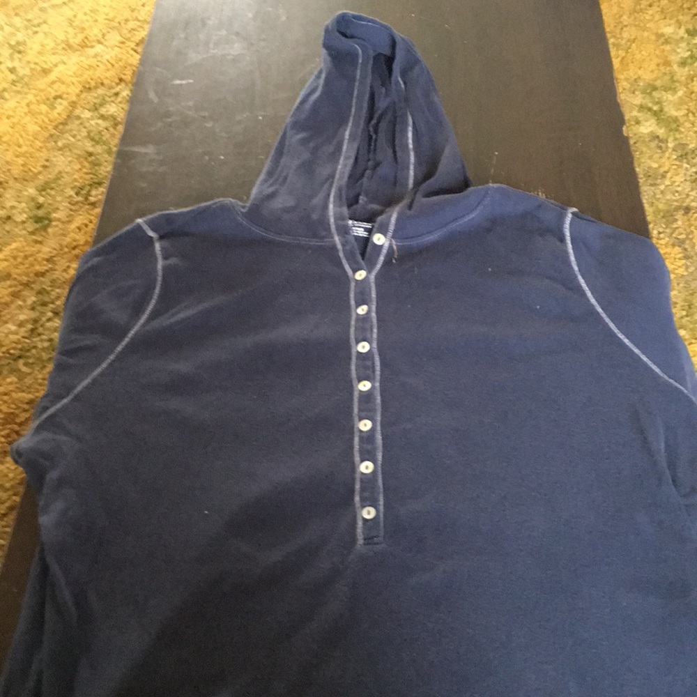 Long sleeve with hood